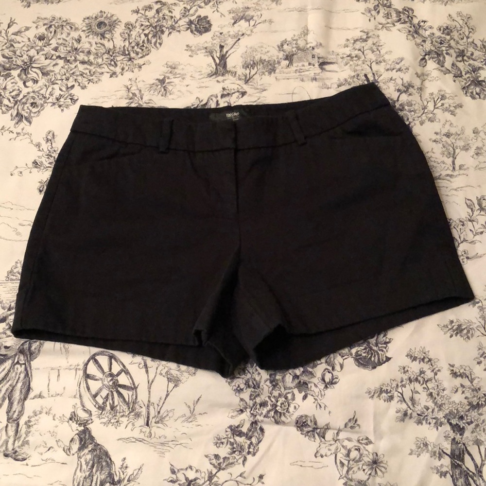Black shorts size 4